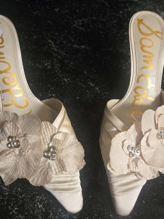 Sam Edelman Shoes - Sam Edelman Women's Satin Floral Slide Sandals in Ivory